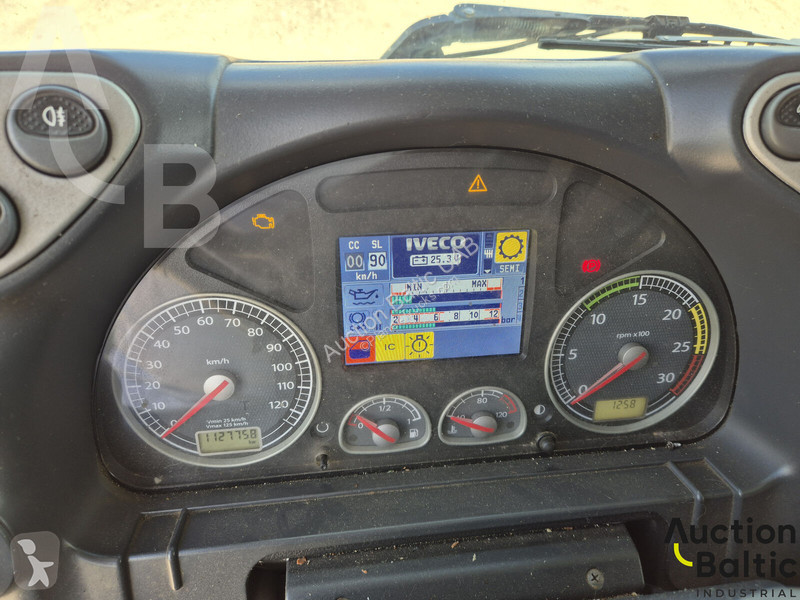 Iveco AS440S45T/P tractor unit