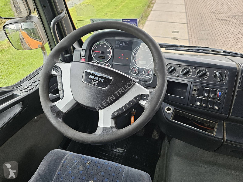 MAN 26.480  6X4 Steel/Air Manual tractor unit
