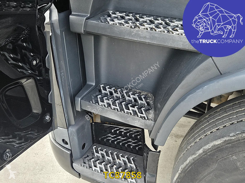 Traktor Volvo 500