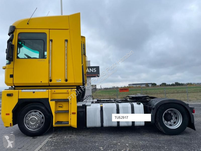 Cap tractor Renault 480