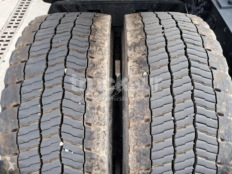 Iveco AS440S49T/P tractor unit
