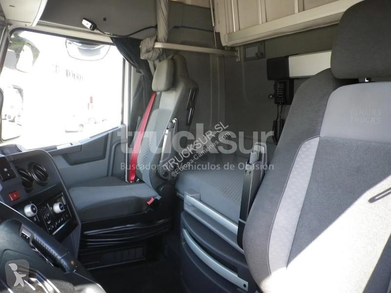 Renault T520 HIGH SLEEPER CAB EVO tractor unit