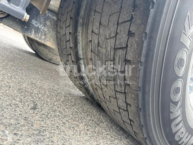 Scania R410 tractor unit