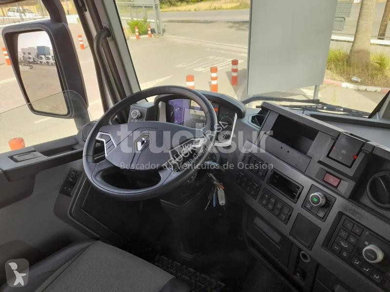 Renault T480 SLEEPER CAB tractor unit