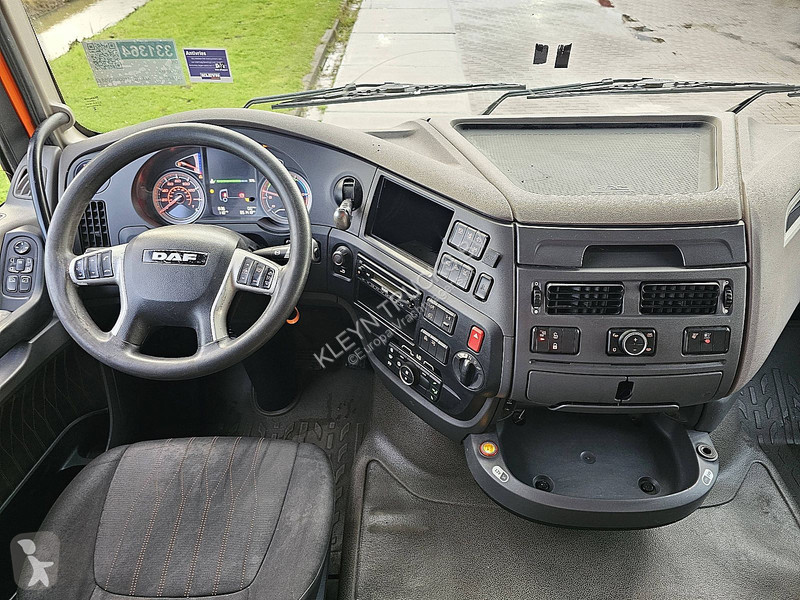 Tahač DAF 450
