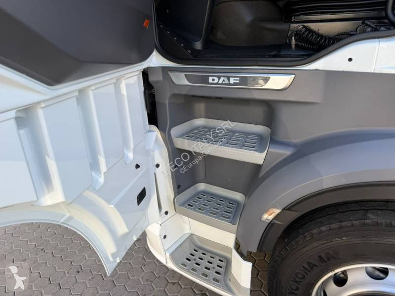 DAF 480 tractor unit