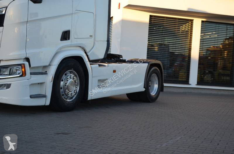 Tahač Scania 500
