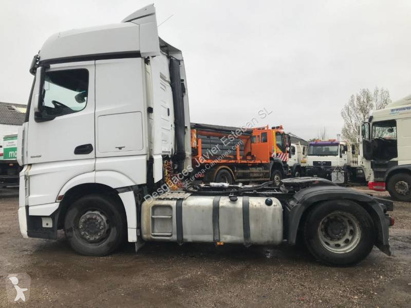 Mercedes 1845 LS tractor unit