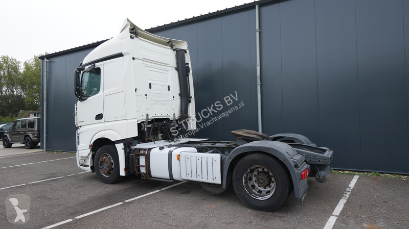 Tahač Mercedes ACTROS 2442 6x2 RHD 481.900km