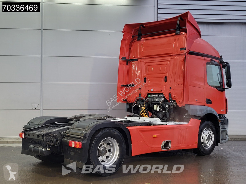 Mercedes 1840 4X2 StreamSpace Retarder tractor...