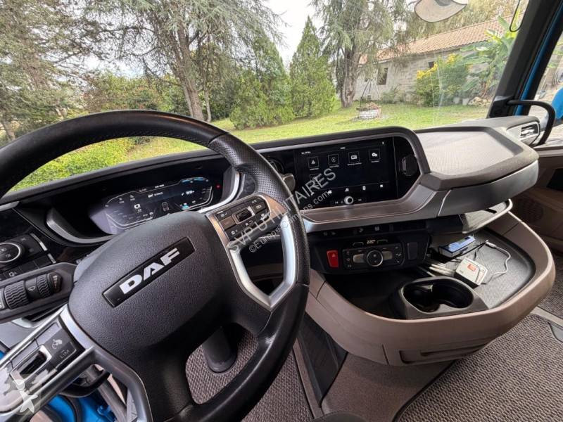 Tratores DAF 530