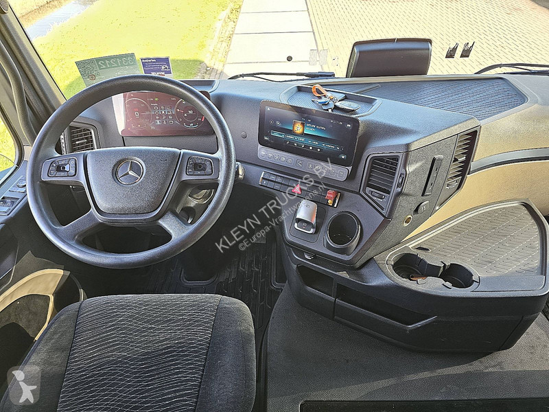 Nyergesvontató Mercedes ACTROS 1845