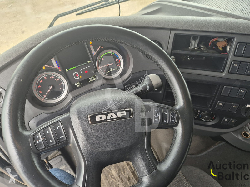 Nyergesvontató DAF 510 FT