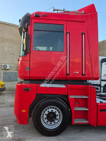 Nyergesvontató Renault 480 DXI