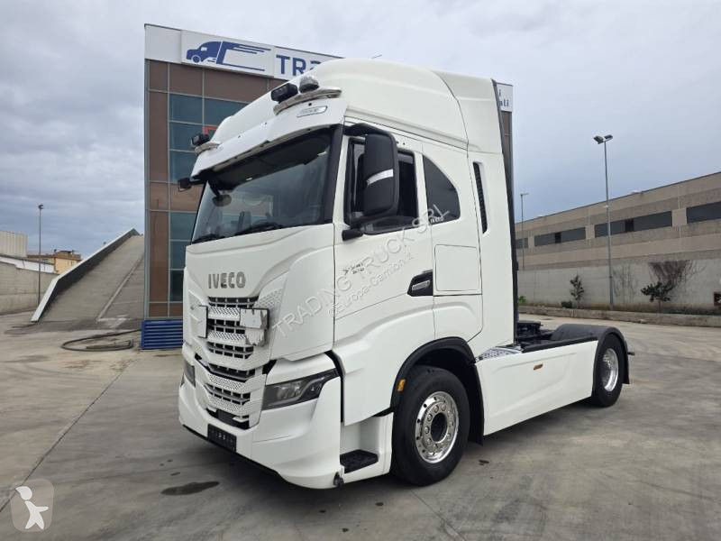 Traktor Iveco 570
