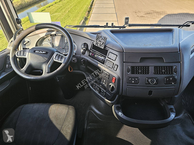 Nyergesvontató DAF 480