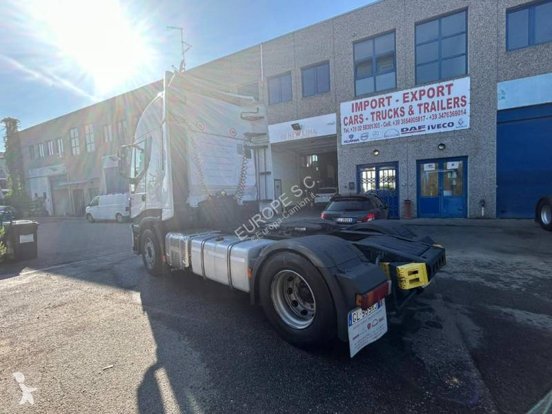 Cabeza tractora Iveco