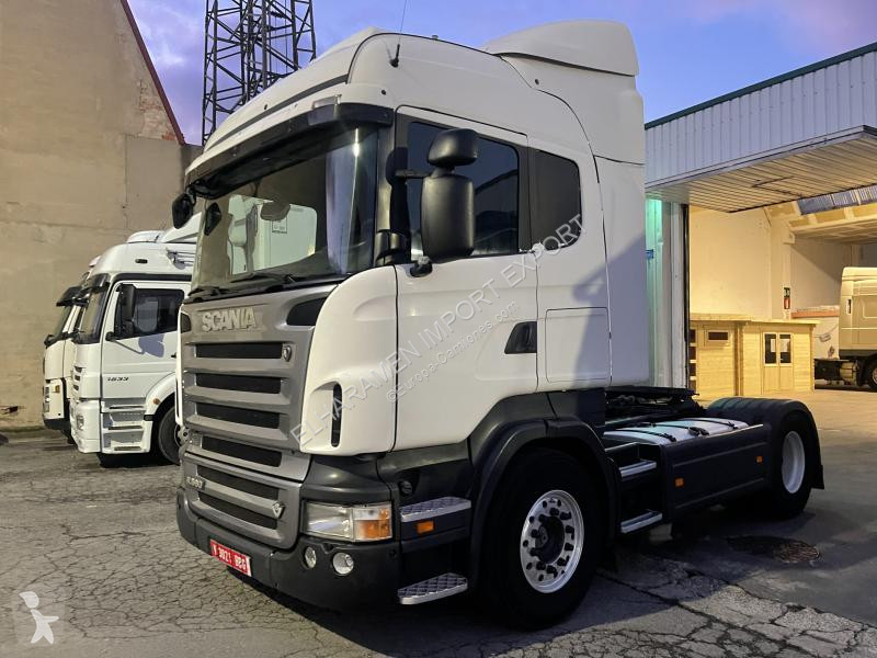 Traktor Scania 560