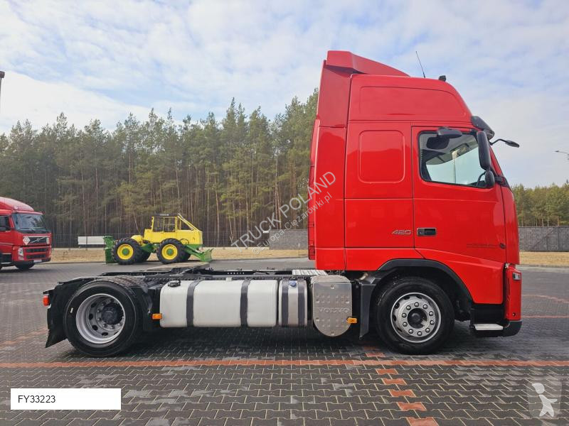 Ansamblu cap tractor si semiremorca Volvo XXL...