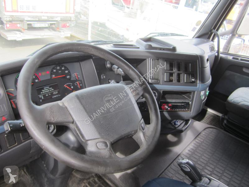 Tahač Volvo 440