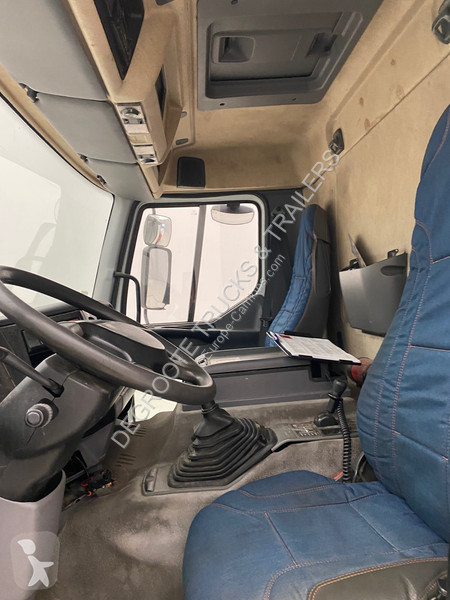 Traktor Renault 320 DCi