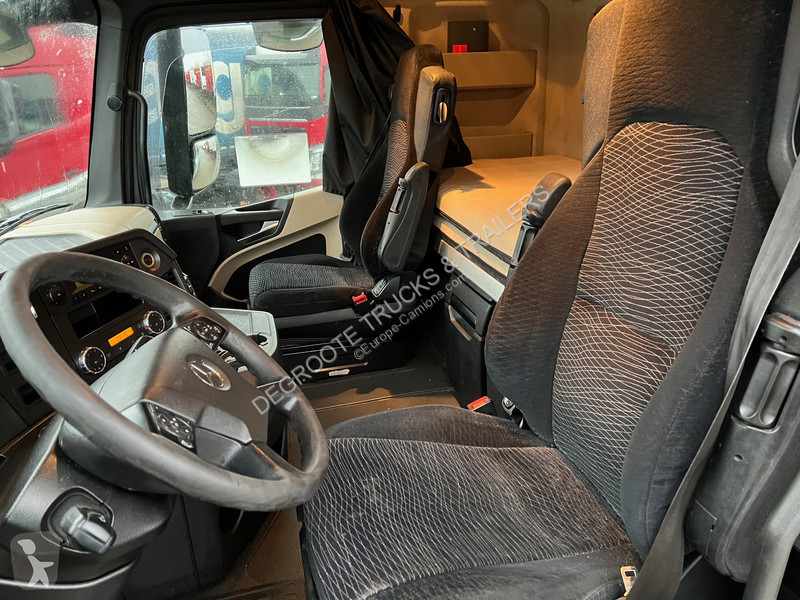 Traktor Mercedes 1845 BigSpace