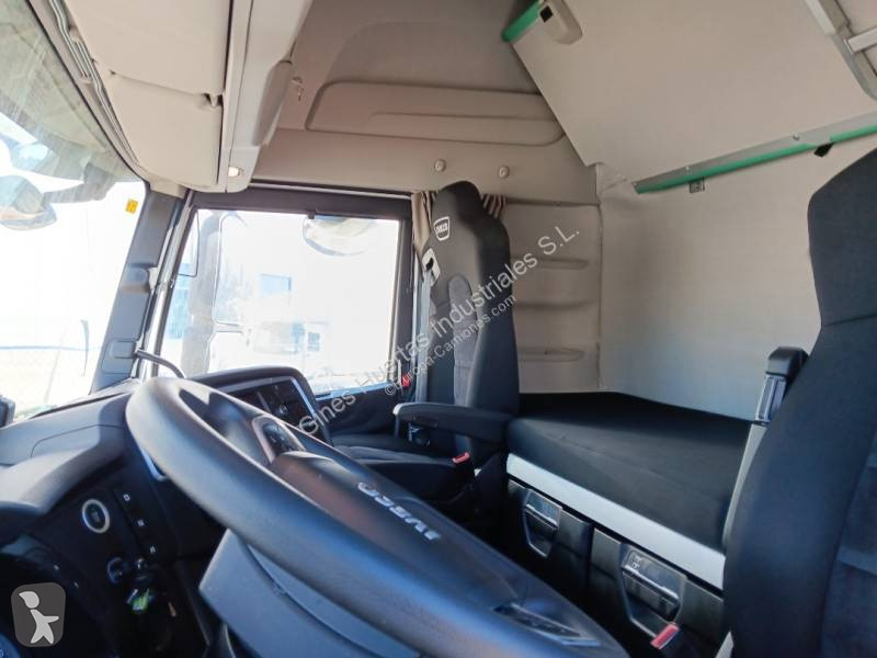 Cap tractor Iveco