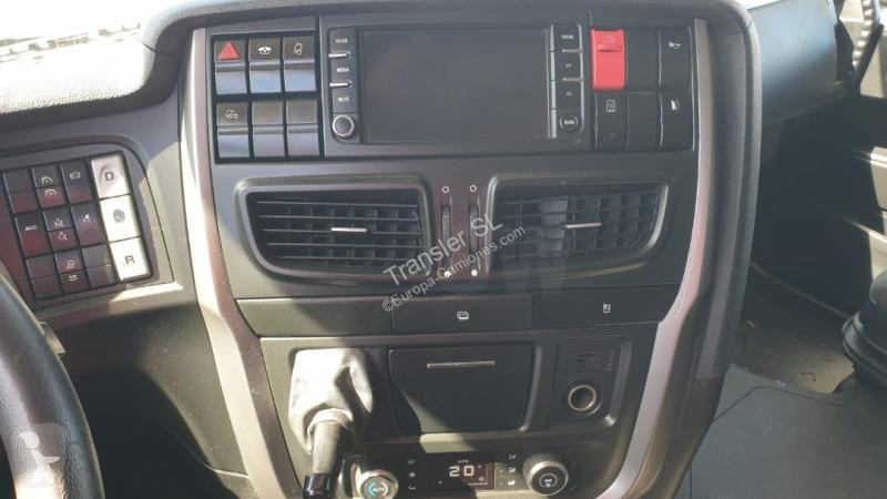 Trattore Stradale Iveco 460