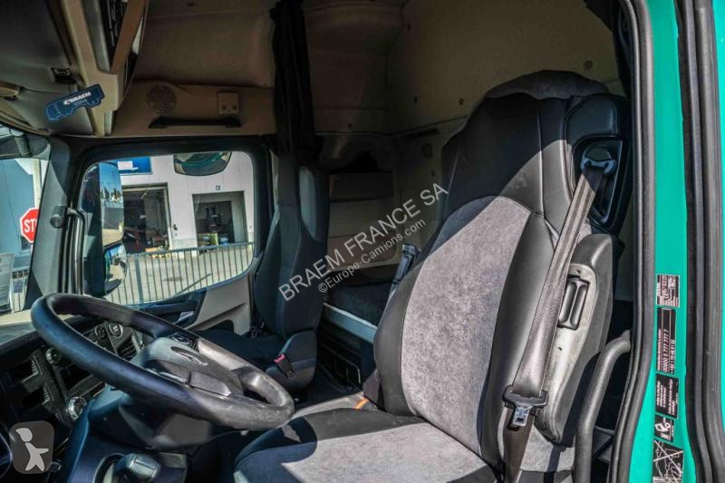 Tahač Mercedes ACTROS 1845 LS