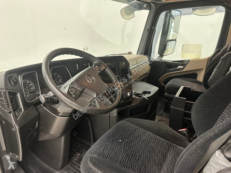 Tahač Mercedes 1845 BigSpace