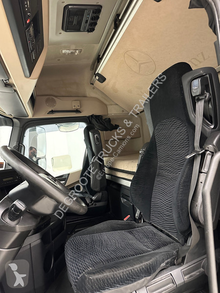 Traktor Mercedes 1845 BigSpace