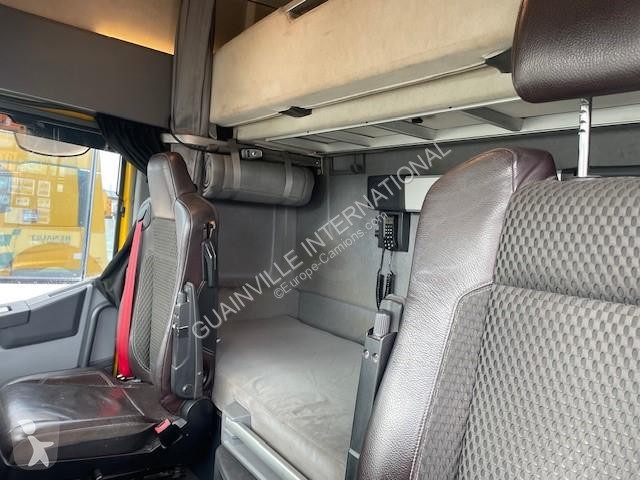 Traktor Renault 520 Gamme T