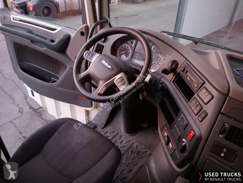 Tahač DAF 480