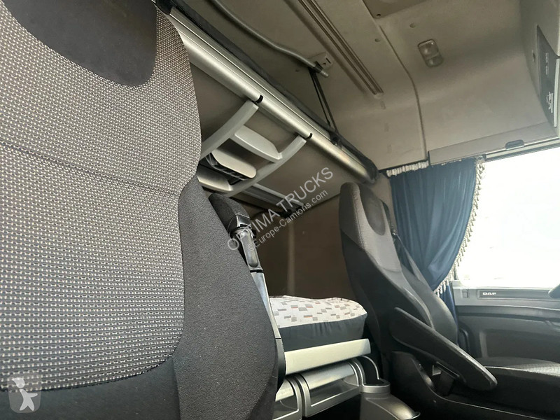Traktor DAF 106460 SPACECAB