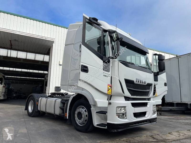 Tahač Iveco