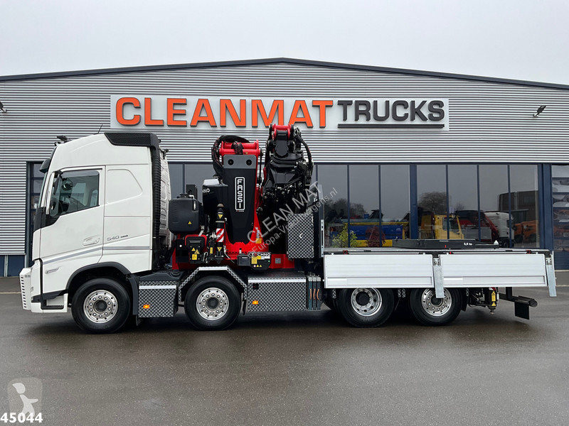 Tractor Volvo 8x2 Fassi 145 Tonmeter laadkraan...