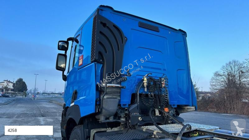 Traktor Renault K 460 4x2