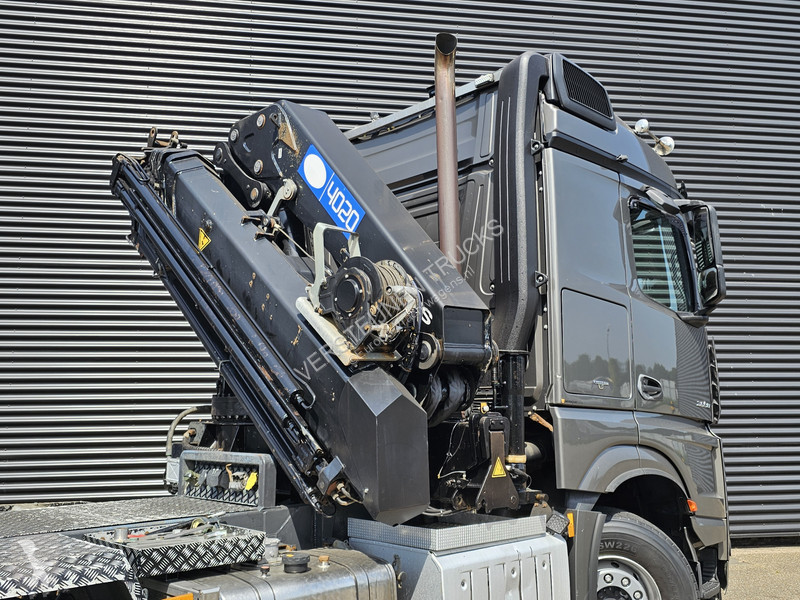 Tahač Mercedes 2658 6x4 / HMF 40 t/m - 21.3 mtr...