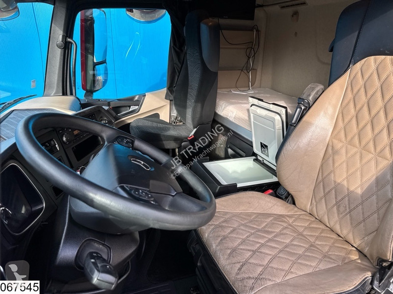 Traktor Mercedes 3363 6X4, EURO 6, Retarder