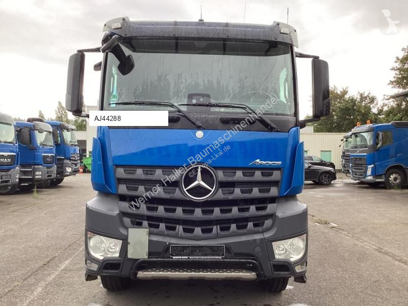 Traktor Mercedes 1845