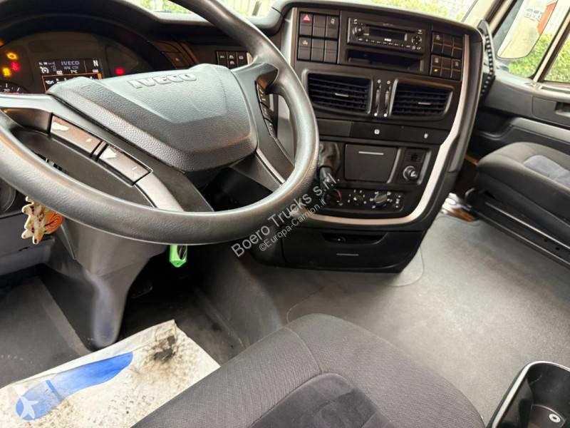 Traktor Iveco