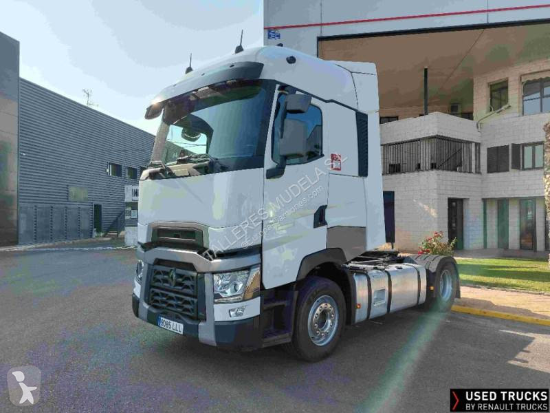 Traktor Renault