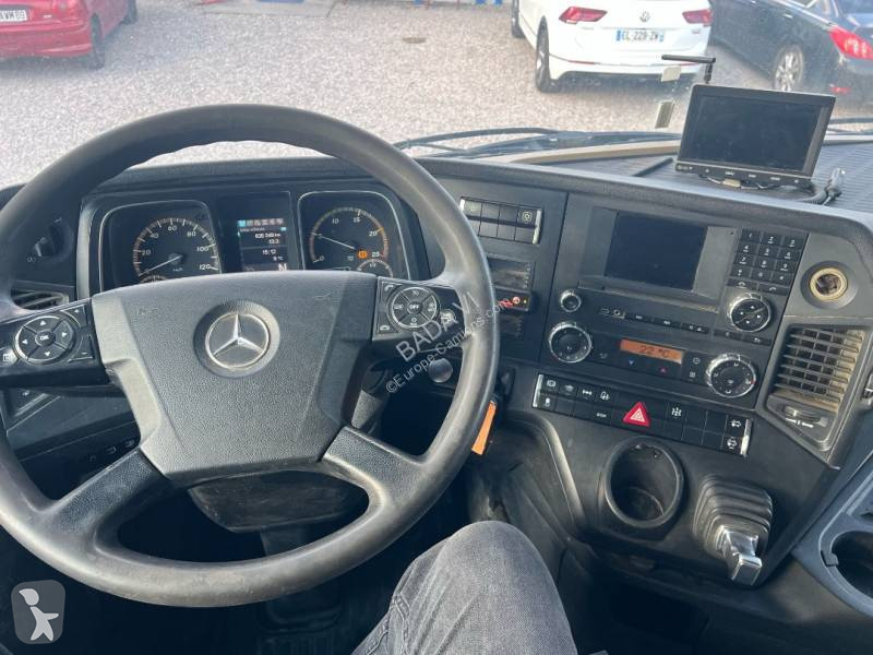 Traktor Mercedes
