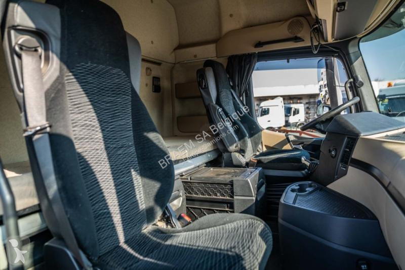 Traktor Mercedes 1846 LS + kiphydr