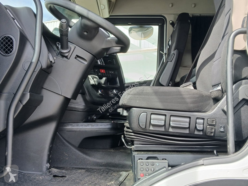Traktor Iveco  460 AUTOMATICO  INTARDER ADR