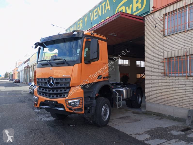 Traktor Mercedes