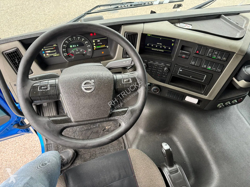 Trekker Volvo FM 370 4X2 EURO 6 SKIRTS TÜV TILL...