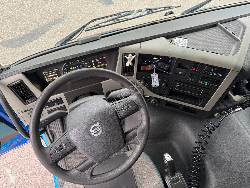 Trekker Volvo FM 370 4X2 SPOILERS EURO 6 SKIRTS...