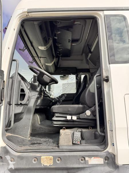Traktor MAN 18.430