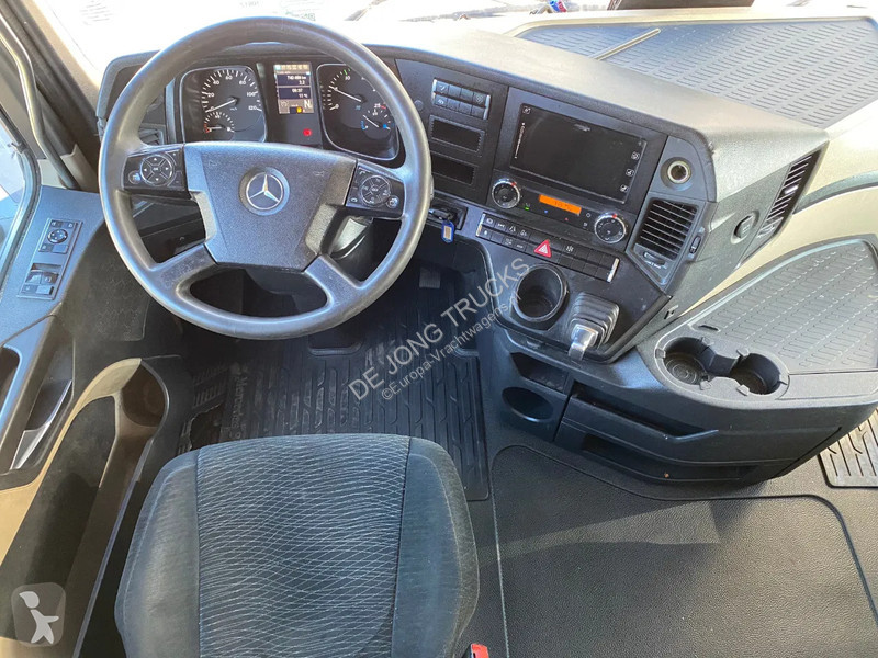 Tractor Mercedes 1945 / StreamSpace / Hydraulic...